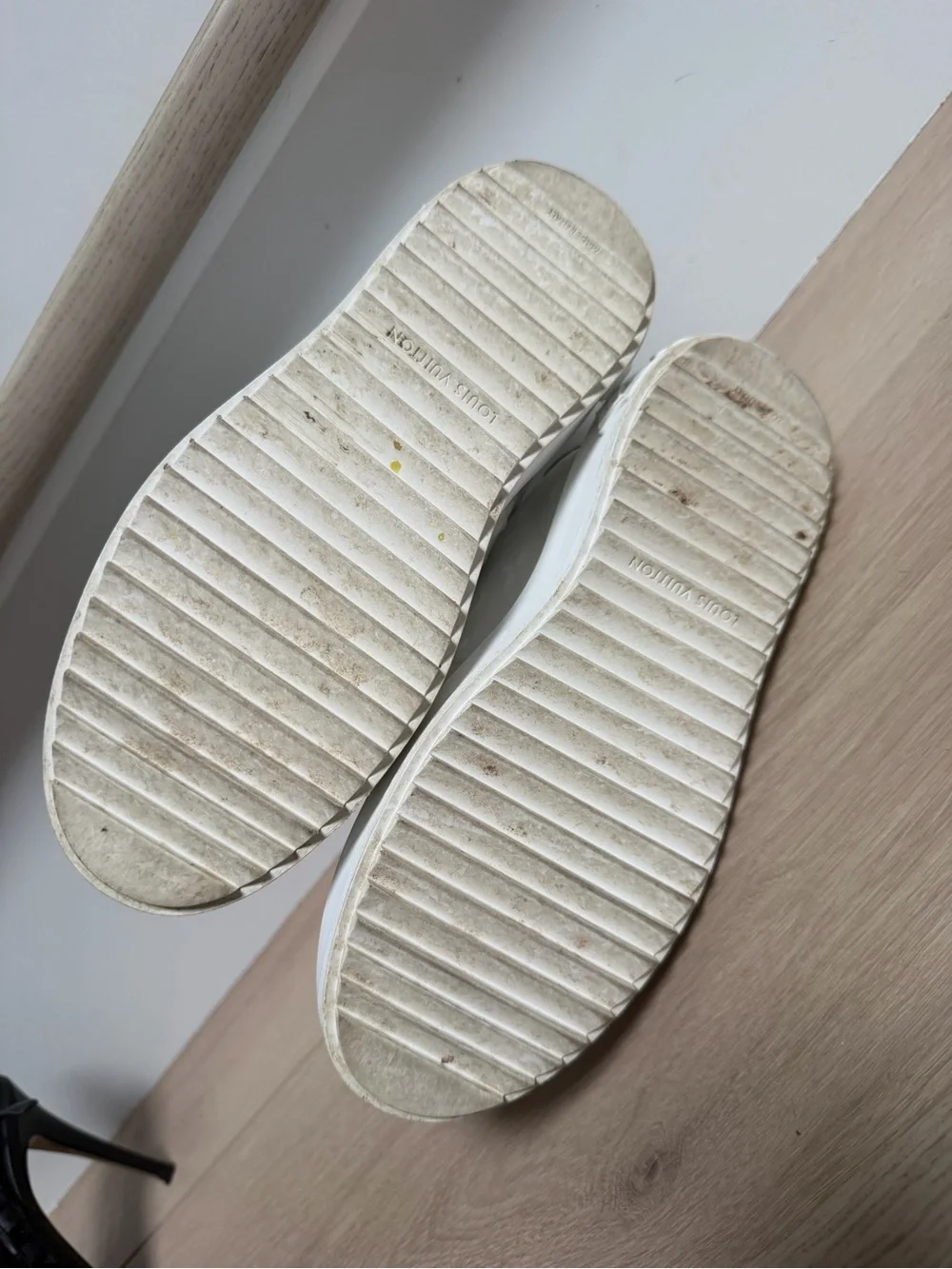 Louis Vuitton timeout sneaker - Picture 4 of 4
